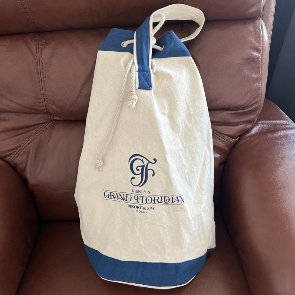 Disney’s Grand Floridian Resort and Spa Shoulder Bag NEW